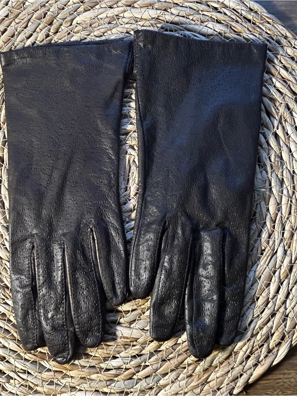 Vintage 7½ Genuine Leather Perforated Gloves Dark Brown